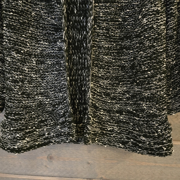 BCBG Maxazria Medium Tweed Knit Sweater Cardigan - Black, One Button - Picture 6 of 9